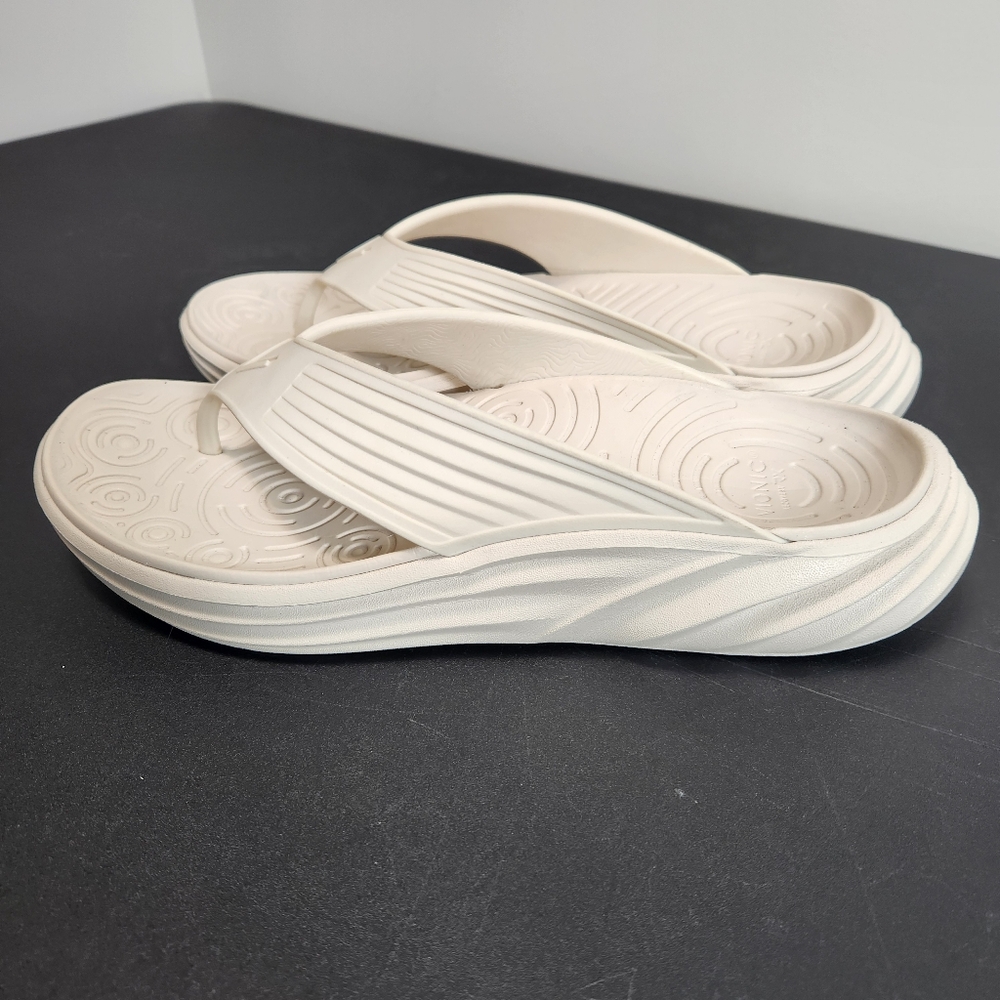 Vionic Tide RX Cream Slide Sandals Unisex W-12, M-10